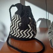 Colombian wayu bag . % Ana Sofia Rodas tarafından hazırlanan Sanat ve El Sanatları projesi - 09.02.2023