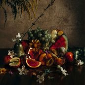 smell of summer. Un projet de Photographie de produits, Photographie artistique , et Photographie gastronomique de Nelli Polle-Zengin - 03.09.2023