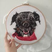 My project for course: Embroidered Portraits with Punch Needle. Embroider, Punch Needle, and Textile Design project by Loukia Moussa - 09.04.2023
