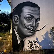 Dalì spraypaint portrait. Traditional illustration, Fine Arts, Painting, and Street Art project by anoukxbrand - 09.04.2023