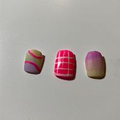 Meu projeto do curso: Introdução à nail art. Un proyecto de Diseño, Ilustración tradicional, Pintura, Pattern Design y Pintura decorativa de Marisa Costa - 02.09.2023