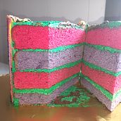 My project for course: Cake Design: Modern Decorating Techniques. Un progetto di Design e DIY di Rosaline Kamara - 10.09.2023