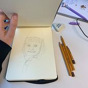 Pencil portraits of friends. Un proyecto de Dibujo a lápiz e Ilustración tradicional de Kristina Ignatova - 16.09.2023