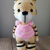 Meu projeto do curso: Amigurumi: design e crochê de animais divertidos. Arts, Crafts, Fiber Arts, Art To, s, Creating with Kids, Crochet, and Amigurumi project by Nanda Cris - 09.16.2023