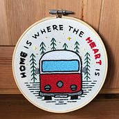 Mi proyecto del curso: Retratos bordados en pedrería . % beatriz_bemoga tarafından hazırlanan Aksesuar Tasarımı, Nakış, Dekoras, on, Ve Tekstil Tasarımı projesi - 11.25.2020