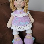Mi proyecto del curso: Elaboración de muñecas amigurumi románticas. Un proyecto de Artesanía, Diseño de juguetes, Tejido, Crochet, Amigurumi y Diseño textil de patribotero66 - 17.09.2023