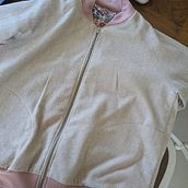 My project for course: Make and Customize Your First Bomber Jacket. Un proyecto de Diseño de moda, Costura, Patronaje y confección			 de Carl Crowther - 17.09.2023
