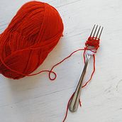 My project for course: Pom-Pom Design and Creation. Un progetto di Artigianato, Interior Design, DIY e Textile Design di Katarzyna Hołda - 22.09.2023