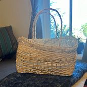 My project for course: Contemporary Basketwork Techniques Applied to Fashion. Design de acessórios, Artesanato, Design de moda, Tecido, e Design têxtil projeto de susanne_559778 - 27.09.2023