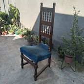 Restauración silla abuela. Furniture Restoration, Upc, and cling project by Claudia Pérez - 09.27.2023