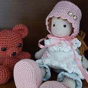 My project for course: Design and Crochet Romantic-Style Amigurumi. Arts, Crafts, To, Design, Fiber Arts, Crochet, Amigurumi, and Textile Design project by 和代 今野 - 09.30.2023