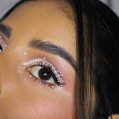 Story Divulgação Makeup Ein Projekt aus dem Bereich Fotografisches Selbstporträt, Fotomontage, Marketing für Instagram, Social Media Design und Instagram von brenagabrielle7 - 02.10.2023