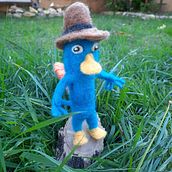 Perry l'ornithorynque. Criatividade, e Artesanato projeto de Pricile Richart - 05.10.2023