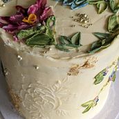 My project for course: Cake Design: Easy Buttercream Flowers with a Palette Knife.  project by info_861159 - 10.12.2023
