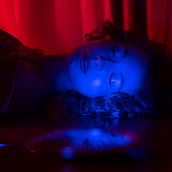 Dreams born of fire. Un progetto di Fotografia, Fotografia di ritratto, Illuminazione fotografica, Fotografia in studio, Fotografia digitale e Fotografia artistica di Mahault Hottelart - 15.10.2023
