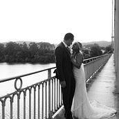 Mi proyecto del curso: Fotografía de boda: sesión de pareja. Photograph, Portrait Photograph, Documentar, Photograph, and Photographic Composition project by Rocío Araújo Martínez - 08.10.2023