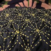Mi proyecto del curso: Introducción al bordado japonés sashiko. Embroider, Fiber Arts, DIY, Upc, cling, and Textile Design project by Aguadementa - 10.17.2023