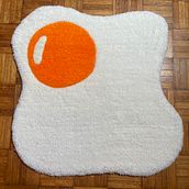 Mein Abschlussprojekt für den Kurs: Tufting: Teppiche selber machen. Arts, Crafts, Decoration, Fiber Arts, DIY, and Textile Design project by lorava - 10.18.2023
