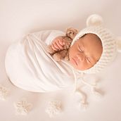 Mi proyecto del curso: Introducción a la fotografía newborn. Photograph, Portrait Photograph, Studio Photograph, Lifest, le Photograph & Interior Photograph project by Priscila Barrera - 10.10.2023