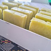 Meu projeto do curso: Fabricação de sabonetes naturais para iniciantes. Un progetto di Artigianato e DIY di mosona - 21.10.2023