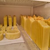 Meu projeto do curso: Fabricação de sabonetes naturais para iniciantes. Un progetto di Artigianato e DIY di mosona - 21.10.2023