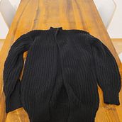 Mein Abschlussprojekt für den Kurs: Häkeln: Gestalte Kleidungsstücke mit nur einer Nadel. Projekt z dziedziny Projektowanie mod,  Tkactwo, DIY, Sz, dełkowanie, Wzornictwo tekst i liów użytkownika Ana Vogt - 27.10.2023