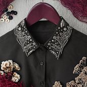 Una Camisa de Otro Mundo. Accessor, Design, Costume Design, Embroider, Color Theor, and Textile Design project by Aina Martí Guañabens - 10.30.2023
