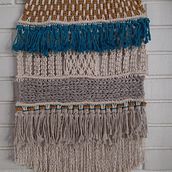 Mi proyecto del curso: Introducción al macramé: creación de un tapiz decorativo. Accessor, Design, Arts, Crafts, Interior Design, Decoration, Fiber Arts, Macramé, and Textile Design project by pilotorresf - 11.02.2023