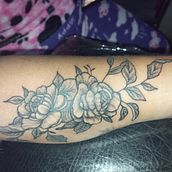 Mi proyecto del curso: Tatuaje botánico con puntillismo. Traditional illustration, Tattoo Design, and Botanical Illustration project by Fernando Claros - 11.03.2023