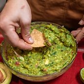 Manuel Bribiesca - El Guacamole: El Sabor de México en un Tazón. Projekt z dziedziny użytkownika Manuel Bribiesca Sahagún - 06.11.2023
