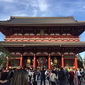Primera vez en Japón. Un projet de Rédation de contenu, Écriture créative , et Écriture de Ro Gardey - 08.11.2023