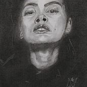 Mi proyecto del curso: Retrato artístico al carboncillo: creando atmósferas. Un progetto di Illustrazione tradizionale, Belle arti, Disegno, Disegno di ritratti, Disegno realistico e Disegno artistico di Jorge Yomismo - 08.11.2023