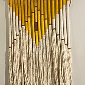 Mi proyecto del curso: Macramé: técnicas de tejido envuelto. Un progetto di Artigianato, Interior Design, Fiber Art, Macramè, Tintura tessile e Textile Design di Maica Gv - 11.11.2023