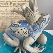 My project for course: Ceramic Character Design: Explore Color and Texture . Desain Karakter, Seni, Kerajinan, Seni Rupa, Patung, Dan Keramik proyek oleh Char Evans - 11.13.2023