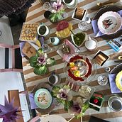 Estilismo de mesa: Desayuno de cumpleaños para mi hija. . Artesanato, Cerâmica e Interiores projeto de Cecilia Cuentas-Zavala - 13.05.2023