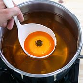 Nuevo utensilio de cocina "DEGREASER". Un progetto di Design, Pubblicità e Marketing di Yanina Elisabet Falcón Gutiérrez - 17.11.2023