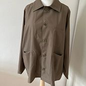 Mi proyecto del curso: Corte y confección de chaquetas de principio a fin. Een project van  Modeontwerp, Naaiwerk y DIY van Magali Clemente Ferigni - 18.11.2023