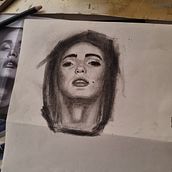 My project for course: Artistic Charcoal Portraiture: Creating Atmosphere. Ilustração tradicional, Artes plásticas, Desenho, Desenho de retrato, Desenho realista, e Desenho artístico projeto de Deidre Elam-Rye - 20.11.2023
