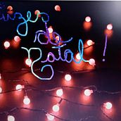 Luzes de Natal. Writing, Narrative, Non-Fiction Writing, and Creative Writing project by Márcia Ap. Bianquini Bonetto - 11.20.2023