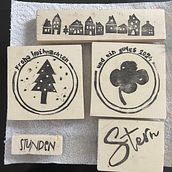Mein Abschlussprojekt für den Kurs: Stempel mit Schriftzügen und Bildern selber machen. Ilustração tradicional, Artesanato, Artes plásticas, Tipografia, Estampagem, e Gravura projeto de Katharina Gloor - 21.11.2023