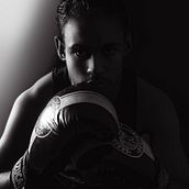 Meu projeto do curso: Direção de modelos para fotografia. Un projet de Photographie, Photographie de mode, Photographie de portrait , et Photographie de studio de Edno Lopes Vieira - 09.10.2023