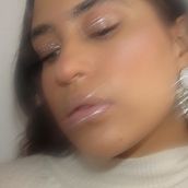 KIND SPEAKING. Photograph, and Self-Portrait Photograph project by laura Latorre - 11.29.2023