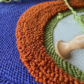Meu projeto do curso: Punch needle para design de tapetes . % Nat Porto tarafından hazırlanan Aksesuar Tasarımı, Sanat ve El Sanatları, Nakış, Dekoras, on, Delme İğnesi, Ve Tekstil Tasarımı projesi - 11.30.2023