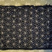 Il mio progetto del corso: Introduzione al sashiko giapponese. Embroider, Fiber Arts, DIY, Upc, cling, and Textile Design project by Fiammetta Bellati - 12.01.2023