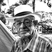 Retratos de pueblitos antioqueños. Un progetto di Fotografia e Multimedia di David Rpo - 03.12.2023