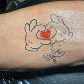 Meu projeto do curso: Introdução à tatuagem. Un projet de Illustration traditionnelle, Conception de tatouage et Illustration botanique de carina_capelas - 11.12.2023