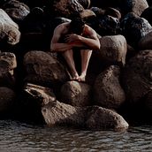 Mi proyecto del curso: El arte del autorretrato: exprésate a través de la fotografía. Un progetto di Fotografia, Fotografia di ritratto, Fotografia in studio e Autoritratto fotografico di pedro uscanga - 03.12.2023