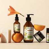 Nuevos productos de cosmética de Citrus Bloom. Graphic Design project by Ane Maiz - 12.19.2023