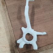 Mon projet du cours : Introduction à la photogrammétrie 3D _Fusée_support roue. Un projet de 3D, Modélisation 3D, Jeux vidéo, Conception 3D , et Conception de jeux vidéo de Abdoul Rachid SIMPORE - 21.12.2023