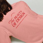 Diseño tipográfico  [Tote Bag y camiseta]. Design, Accessor, Design, Graphic Design, Product Design, T, pograph, Lettering, Photo Retouching, Poster Design, Fashion Design, and Printing project by Leyla Altet - 12.20.2023
